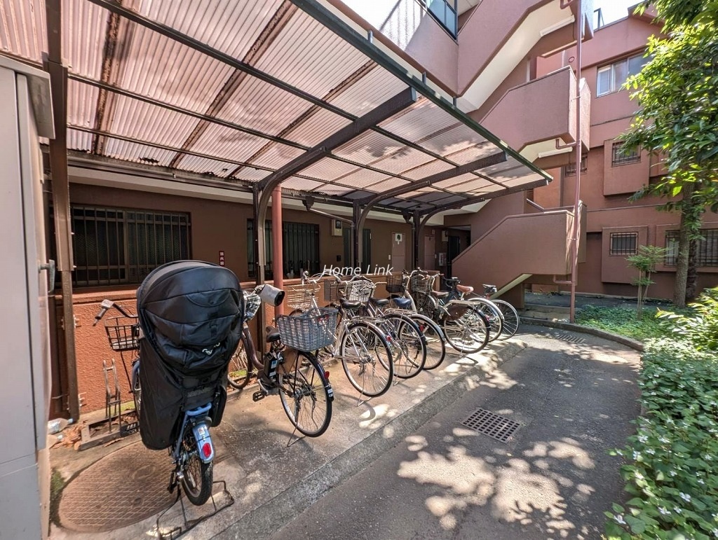 キャニオンビュー成増　駐輪場